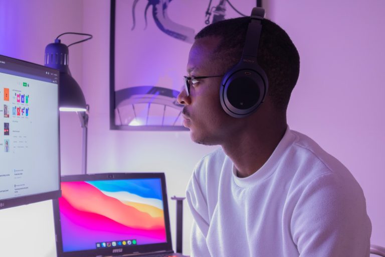 Freelancer’s Toolkit: 9 Tools to Help You Rock the Gig