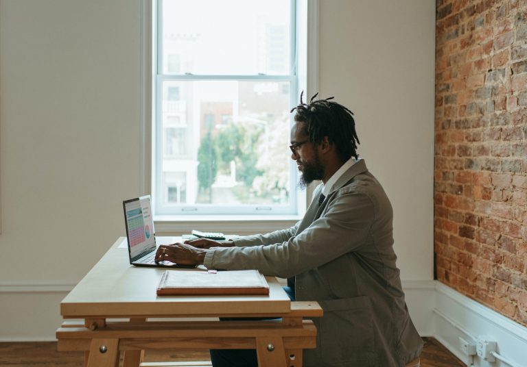 5 Tips For Freelancing Your Way To Six Figures