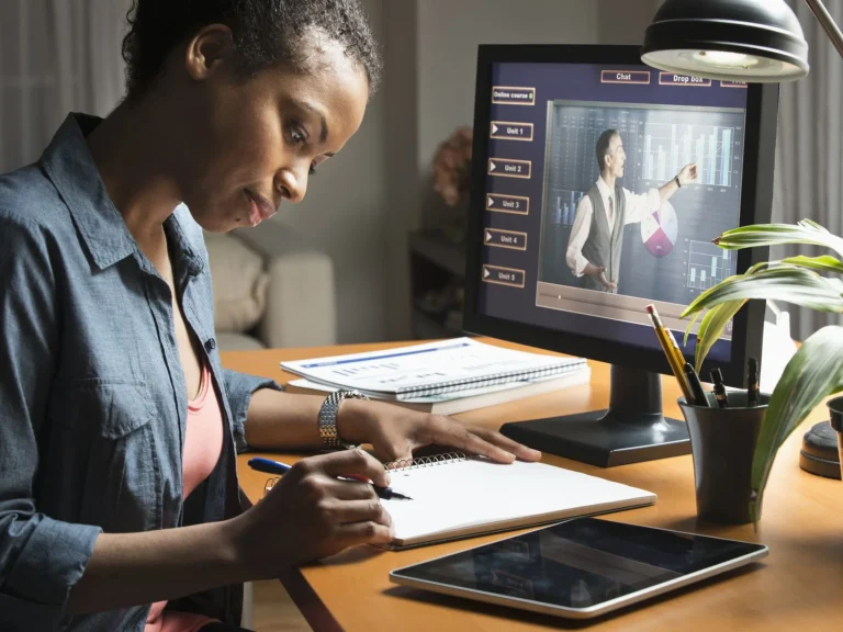 How to Launch an Online Course That Actually Sells
