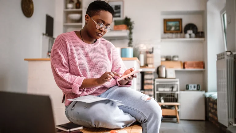 No‑Buy Year “2025 Spending Detox”